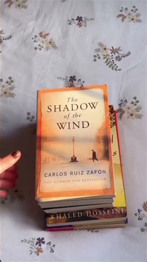 Here are my top 10 books I wish I could read for the first time again! 🥰 📚