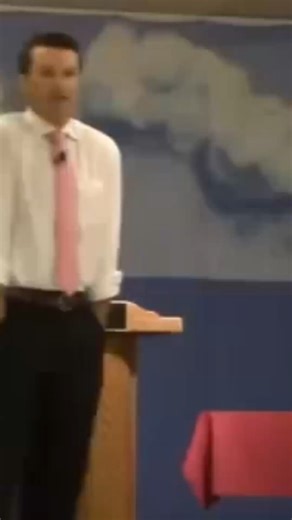 18K views · 176 reactions | A resurfaced video shows Pete Hegseth saying that war crimes must be punished and service members should refuse illegal orders. The 2016 clip has re-emerged as legal questions continue to swirl around the Trump administration's strikes on alleged Venezuelan drug boats and after the now-Secretary of Defense accused Democrats of 'sedition' over their appeal to the military to refuse illegal orders. | The Independent | Facebook