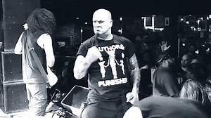 Video: PHILIP H. ANSELMO & THE ILLEGALS Perform PANTERA, SUPERJOINT RITUAL Songs In New Orleans