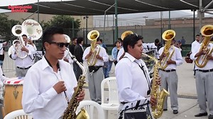 77K views · 1K reactions | Con expresión sonora musical cautivante la Banda Sinfonía Junín de Jauja interpreta elegantemente un conjunto de huaynos del centro en el día del alba de la Festividad de San Juan Evangelista,patrón de Huancavelica,realizado en la ciudad de Lima. #Sinfonía_Junín_de_Jauja #Huaynos_del_centro Sentimiento Bandero © 2019 | Sentimiento Bandero | Facebook