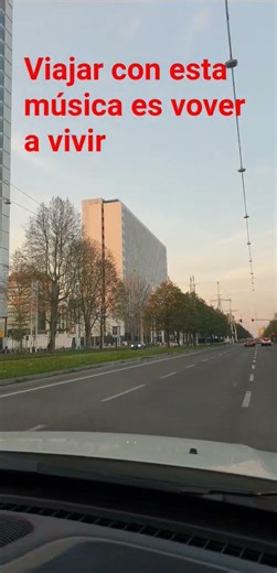 escuchar la música de los 80 90 95 es lo mejor que existe.