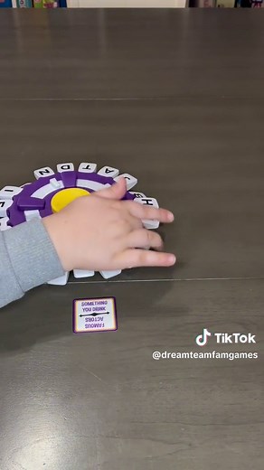 Make It Quick Game: Fun Board Game for Parties and Gatherings