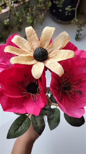 Black-eyed Susan || DIY tissue paper FLOWER #diy #flowers