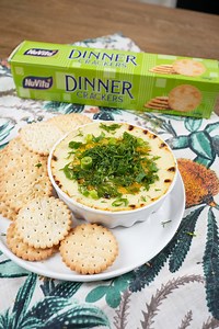 NuVita - Ham & Cheese Cracker Dip This has to be one of the tastiest cracker dips ever! Make sure to get your packet of #NuVita Dinner Crackers and enjoy! Ingredients: NuVita Dinner Crackers 1 tbsp butter 1 tbsp plain flour 1 cup milk Salt Black pepper Cheddar cheese Ham Spring onions Dill | NuVita
