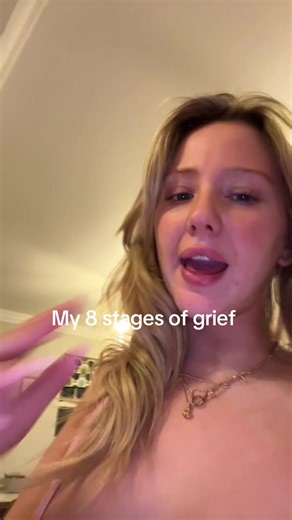 Understanding the 8 Stages of Grief vs. Psychosis
