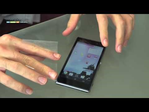 How to remove your Sony Xperia Z1 screen protector
