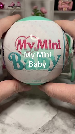 My Mini Baby!! There is twelve to collect, four of each color and they are ultra-realistic mini babies!! You also can get a stroller, a changing table , a crib or a bouncer seat. Have you found these yet ?? It took me sooo long to find them!! #myminibaby #minibaby #minibabies #mini #minireborn #rebornbaby #zuru #zurutoys