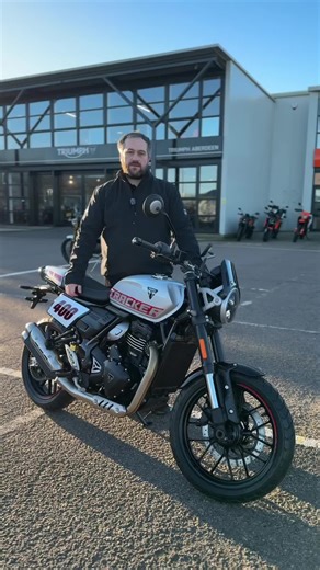 Explore the Stunning New 400’s from Triumph