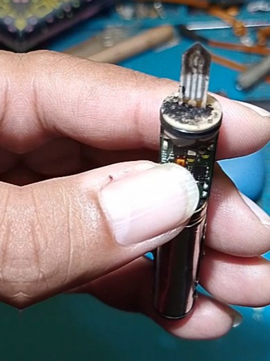 IQOS 3 DUOS Repair: Red Blink Issue Explained