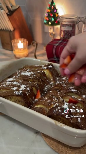 We love a make-ahead Christmas morning breakfast! It doesn't have to be complicated to feel special 🎄 This French Toast Casserole is perfect for busy moms, last-minute hosting, and slower holiday mornings at home. I love that it’s something all three of my kids will eat too! It’s the perfect Christmas morning breakfast! INGREDIENTS: brioche bread 6 eggs ﻿﻿1 cup milk 1 cup half and half ﻿﻿1 tablespoon vanilla extract ﻿﻿3 tablespoons of sugar ﻿﻿½ teaspoon cinnamon, nutmeg, and salt ﻿﻿For the brow