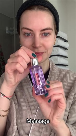 #GLAMOURtries diesmal das Revitalift Filler [ Hyaluronserum] von @L’Oréal Paris. Ob die Haut in 1 Stunde wirklich praller aussieht?