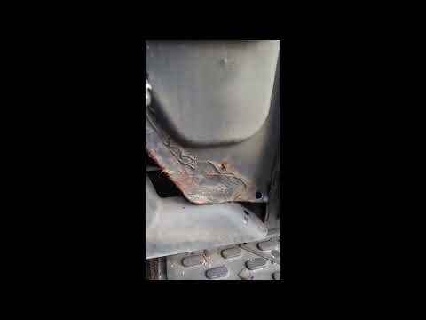 Water leak repair on a 1996 Land Rover Discovery