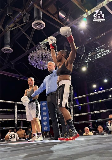 FBU‼️🔥 Rashida “Shakilya” Ellis put in WORK against the New York City Attitude in our Season Opener last weekend…😤🥊 #philadelphiasmoke #teamboxingleague #boxing #philly @Team Boxing League