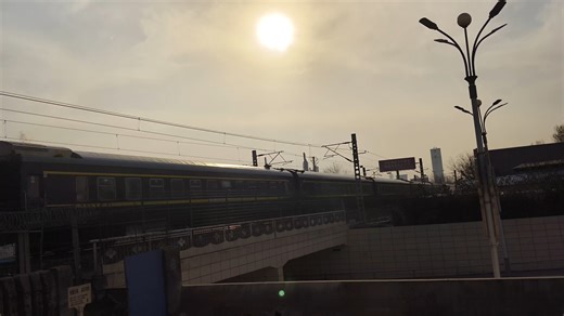 【再次见面】HXD3CA8256牵引0K4606通过兴平站