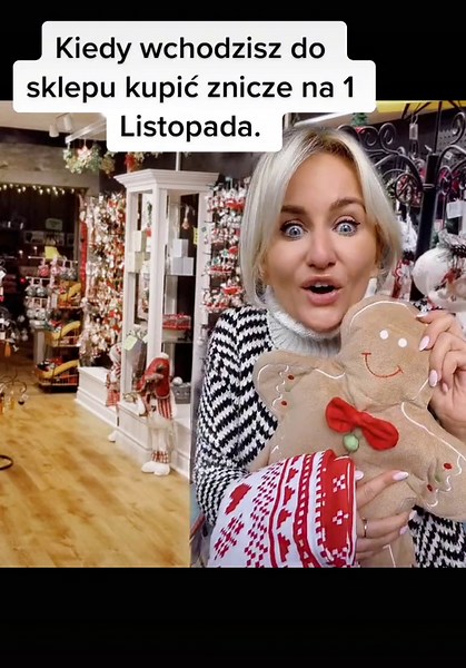 Wesołe Święta i Sklepy w Polsce