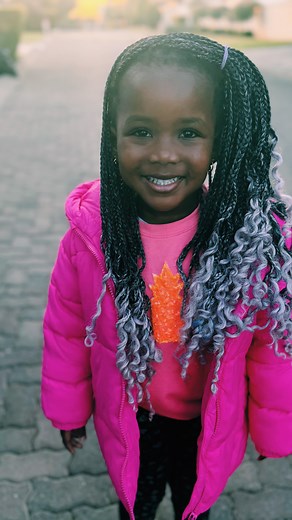 She’s a VIBE! As soon as she tries something on, she asks me to film her 😂. Welcome to the Zinzi show. | Danielle Steynvaardt