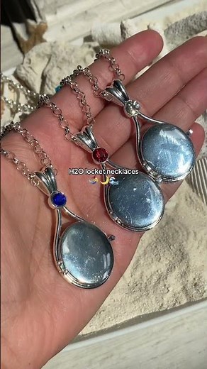 h20 just add water locket necklaces #nostalgia #h2ojustaddwater #makoisland #mermaid #jewellery