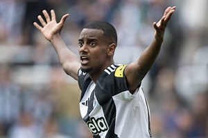Why Alexander Isak isn't playing for Newcastle United against Aston Villa