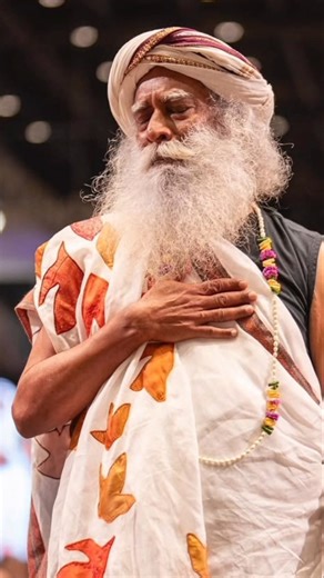 Waves of ecstasy in Mumbai 🌊✨