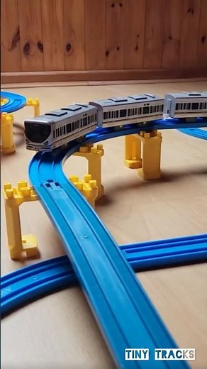 🚄 Elevated Toy Train Rush! | Watch The Miniature World | TinyTracks #train #toytrain #shortsvideo
