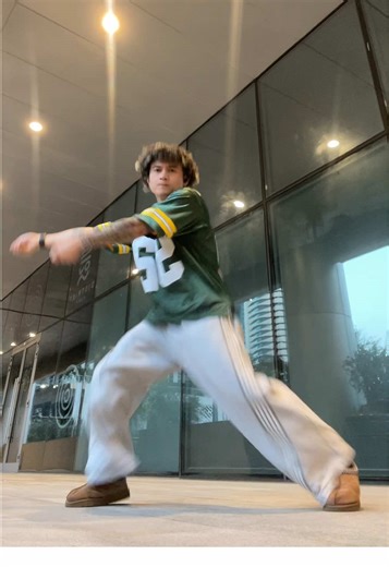 Swimming pool 💦 Dc: @미낙 #fyp #4u #foryou #dance #vibe #tiktokdubai🇦🇪