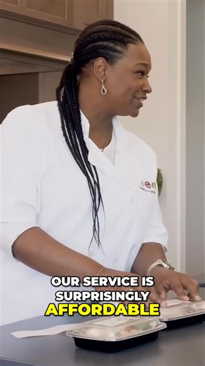 Hey Denver! Did you know you can have a personal chef for yourself (or your aging loved ones) at a price similar to meal delivery? Enjoy fresh, 100% customized, home-cooked meals without the hassle. | Chefs for Seniors