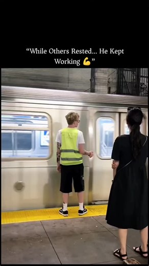 The Explainer on Instagram: "This video appears to capture a risky moment on a subway platform where a person is physically bracing against a train car near the doors, which highlights important real-world facts about public transport safety and human behavior. Modern metro and subway trains are engineered with automatic door systems, pressure sensors, and strict safety protocols designed to prevent obstruction, because even brief interference can trigger delays, mechanical faults, or emergency