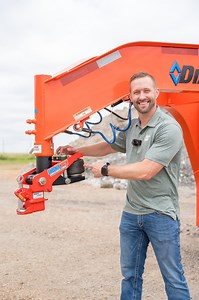 25K views · 233 reactions | Do you want to feel like you are floating on a cloud? 樂 Upgrading to a shocker hitch has three key advantages that take your hauling game to another level.  #hitch #diamondc #gooseneck #theotherguy #AirRideAdvantage | Diamond C Trailers | Facebook