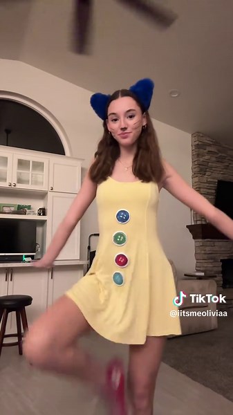 Pete the Cat Halloween Costume Ideas for Kids