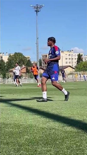 👀👊 Les premières sensations pour Julien Duranville au GOLTC #ol #olympiquelyonnais #football