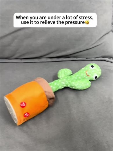 Your sassy echo is here! 🌵💃 Dancing repeating, one button starts the hilarious loop～ Even your friends can’t resist a talking battle😂 #RepeatToy #FunnyGift #DancingCactus