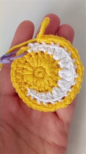 Moon & Sun Crochet Granny Square#crochet #crochettutorial #grannysquare #mooncrochet #sun