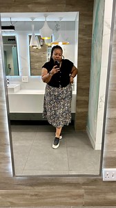 5.3K views · 27 reactions | Follow me for more plus size ootd 2 fashion ideas, plus size outfits, outfits with sneakers, spring fashion outfits, summer trends #mromvstvle #mrpfashion #plussizeootd #plussizefashion r aan • Original audio cavlavan • | Mpho Lekay | Facebook