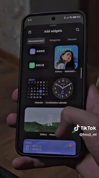 Exploring HyperOS 2 Widgets for Xiaomi Devices