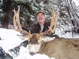 Trophy Mule Deer Hunting with Storm Creek Outfitters