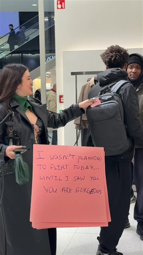 Heartwarming Reactions of Friends in Social Experiment