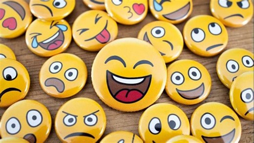 Funny Jokes: প্রেমিকার  শর্তে সিংহ মারতে রাজি বয়ফ্রেন্ড! কারণ জানলে হাসিতে ফেটে পড়বেন