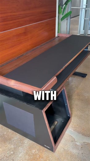 Here are three key features to the RADIUS desk! #argosy