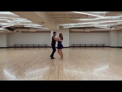 Nightclub - Infinity Step in Open Position with Free Spin Exit