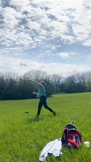 147K views · 1K reactions | Farthest distance axe throw 望 43.58 m (143 ft) by Jesse Rood  | Guinness World Records | Facebook