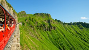 The Beauty of Switzerland’s Brienz Rothorn Bahn (4K)
