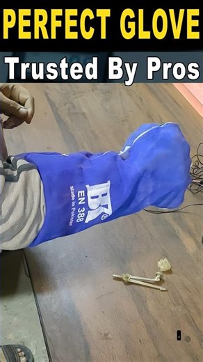 Choose the Right Electrical Gloves ⚡