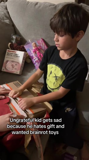 If he don’t want it I’ll take it #ungrateful #chrismaseve #chrismas #playstation #badchildhood