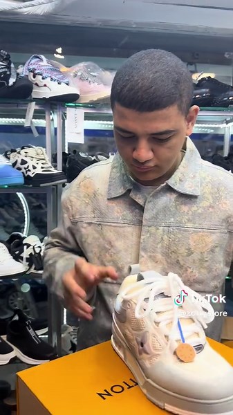 ‏#fyp #newcollection #fashion #egypt #lvskate