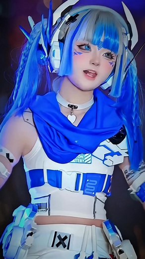 Blue Costume and Blue Hair Cosplay Dance Compilation