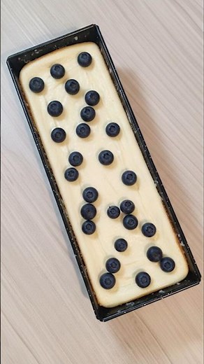 How to Make an Easy Creamy Cheesecake | Simple One-Bowl Recipe