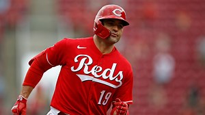 Johnny Bench praises young Reds fan's HR catch, and more: Cincinnati sports can't-miss