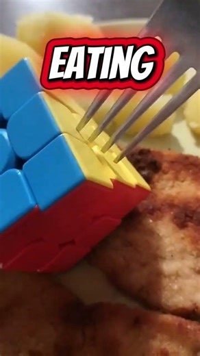 cubing while... #funny #viral #speedcubing #cubing #rubikscube
