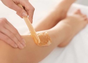 A Woman's Sugar Waxing Disaster On Her Legs Goes Viral With 397k Views