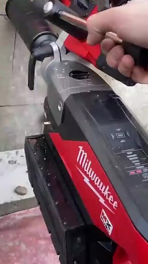 Nick the Plumber Demonstrate Power of MX FUEL™ Handheld Core Drill